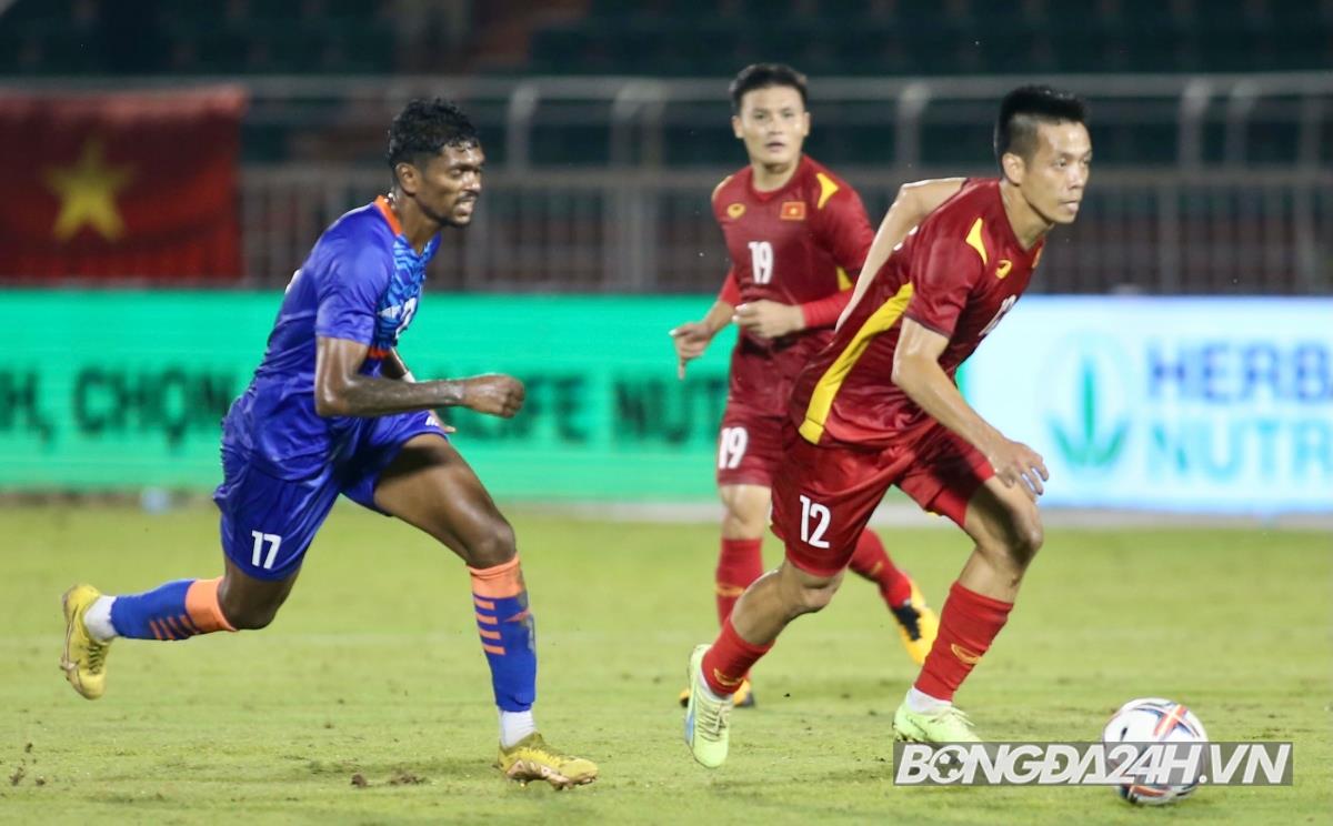 Màn trình diễn của Quang Hải trước Ấn Độ 3