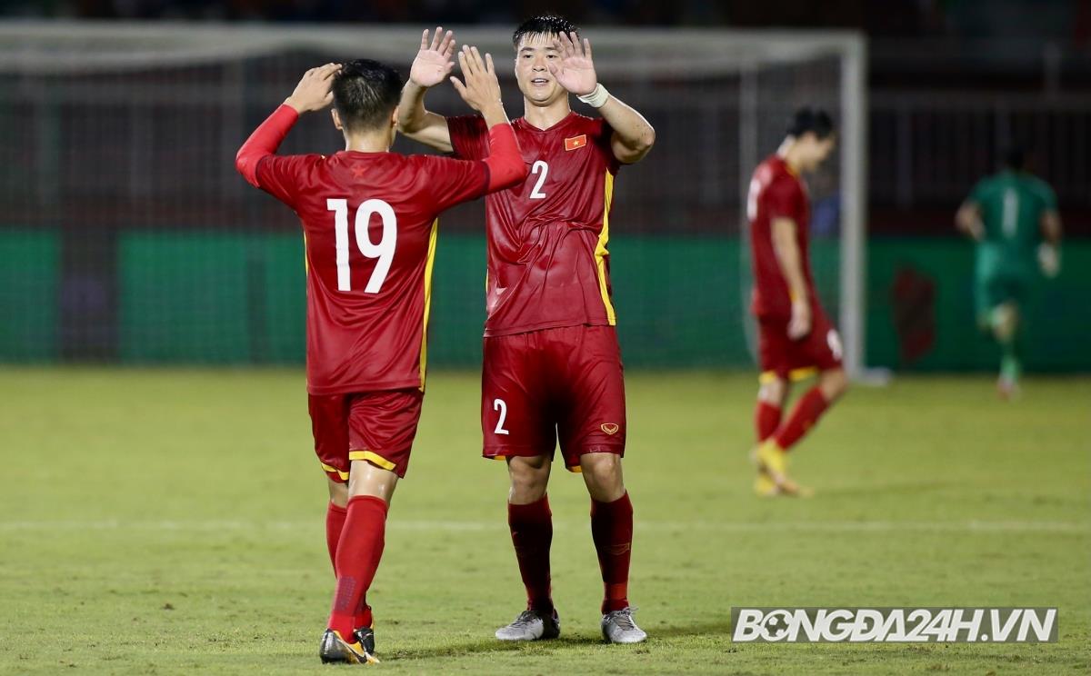 Màn trình diễn của Quang Hải trước Ấn Độ 5