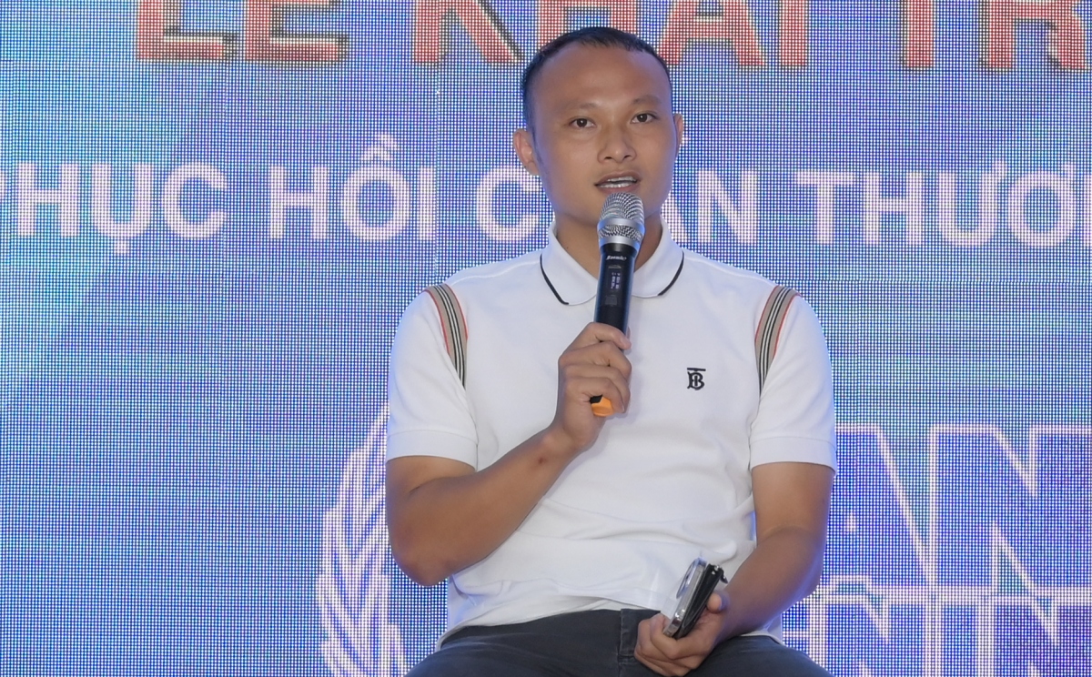 Trong Hoang chuan bi tai xuat san co