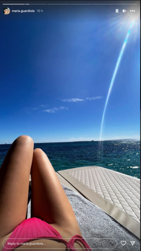 Con gái Pep Guardiola gây sốc trong bộ bikini nhỏ xíu 2