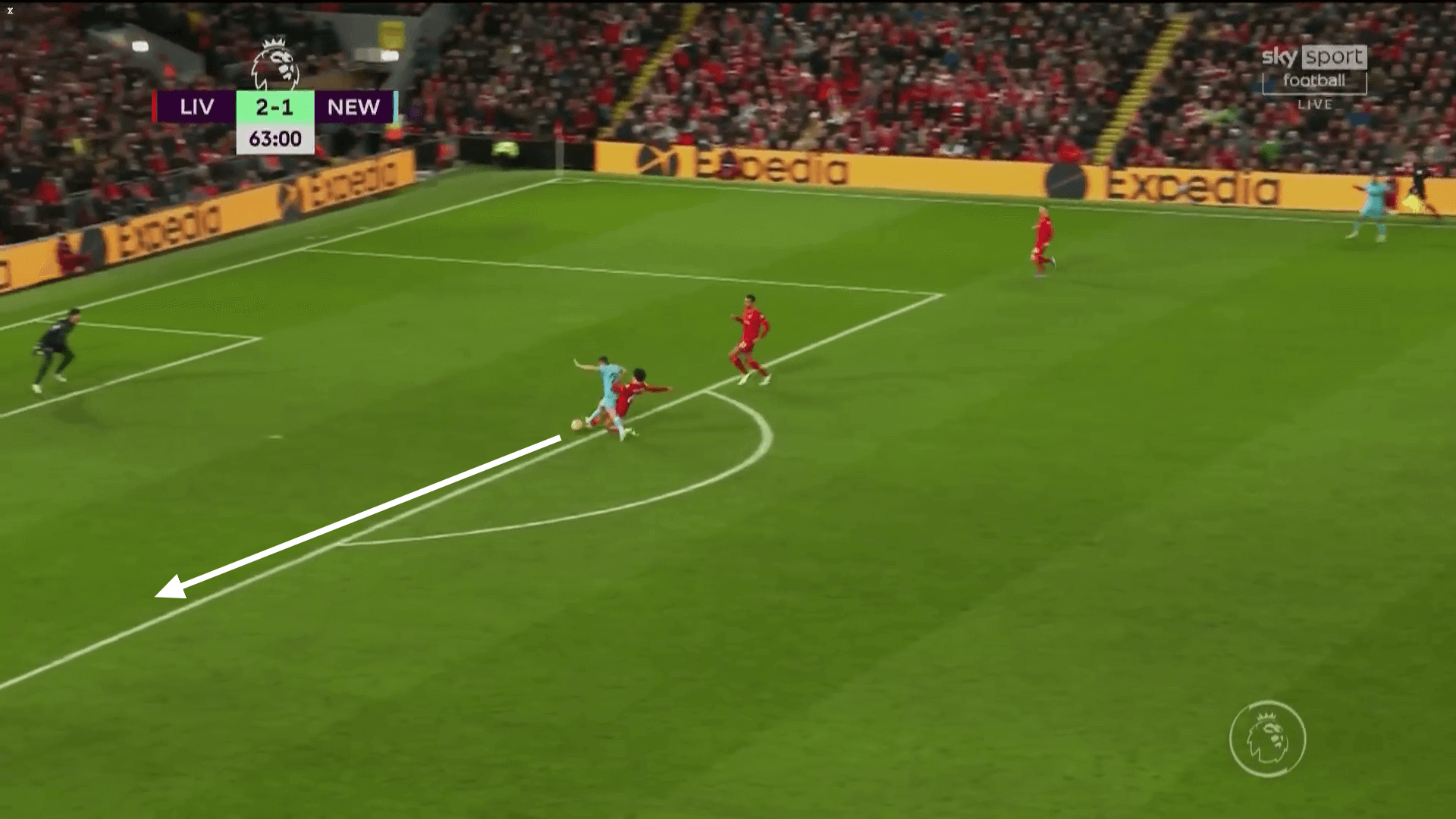 Trent Alexander-Arnold: Những lời tự phân tích của một hậu vệ cánh dị biệt