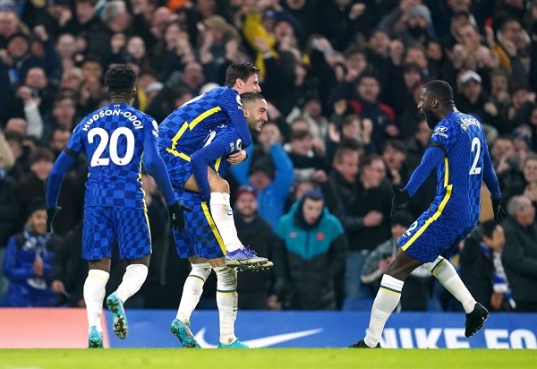 Chelsea thắng thuyết phục Tottenham