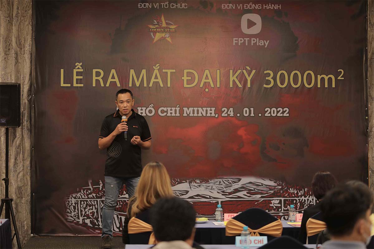 Ủng hộ các chiến binh sao vàng, FPT Play và Hội CĐV Vietnam Golden Star đồng hành thực hiện đại kỳ khổng lồ