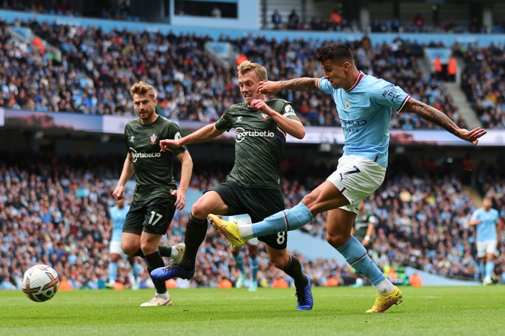 HLV Southampton nhắc đến MU sau trận thua Man City 1