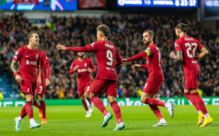 Roberto Firmino choi xuat sac truoc Rangers va can duoc tro lai doi hinh chinh