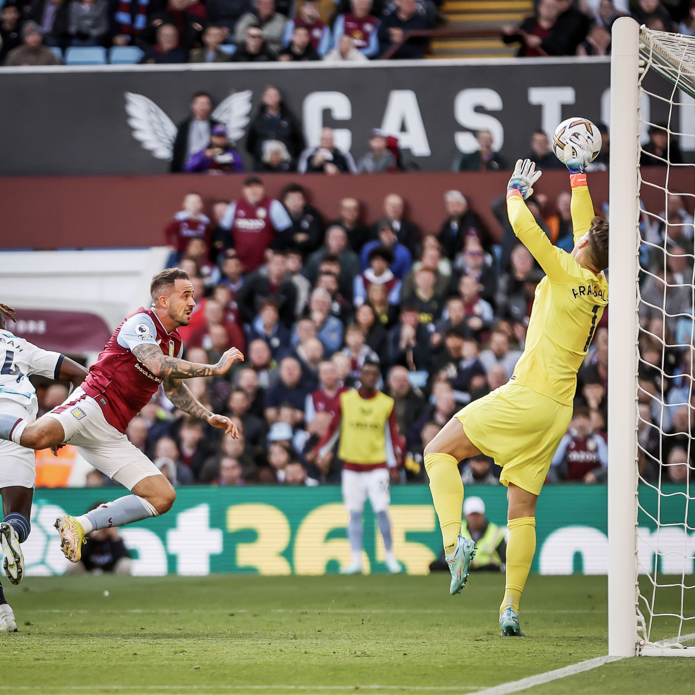 Tình huống cản phá không thể tin được của Kepa 1 Tình huống cản phá không thể tin được của Kepa 1