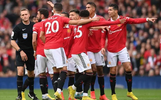 Ten Hag thất vọng với phán quyết của FA 1