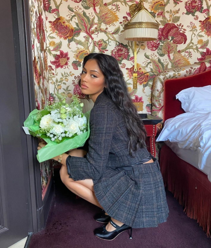 Bạn gái xinh đẹp của Dele Alli chia sẻ ảnh “giường chiếu” 1