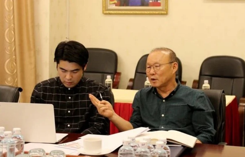 Lee Dong Jun Park Hang Seo Lee Dong Jun Park Hang Seo