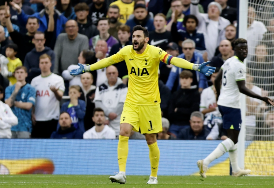 Hugo Lloris bị chỉ trích thậm tệ 3