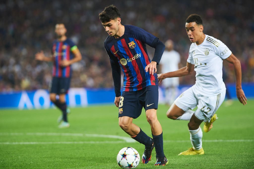 Pedri Barca không xứng đáng đi tiếp tại C1 1