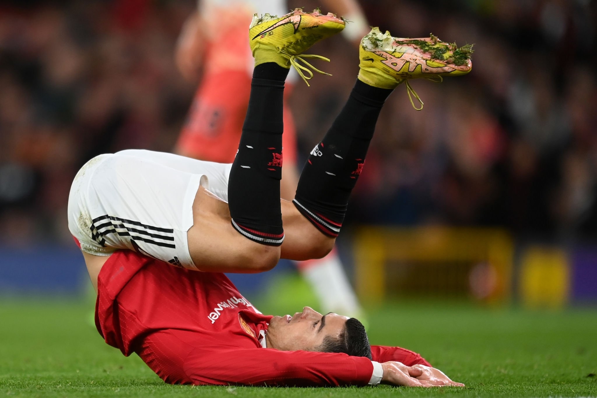 Cristiano Ronaldo, liệu có vĩ thanh không 2 Cristiano Ronaldo, liệu có vĩ thanh không 2