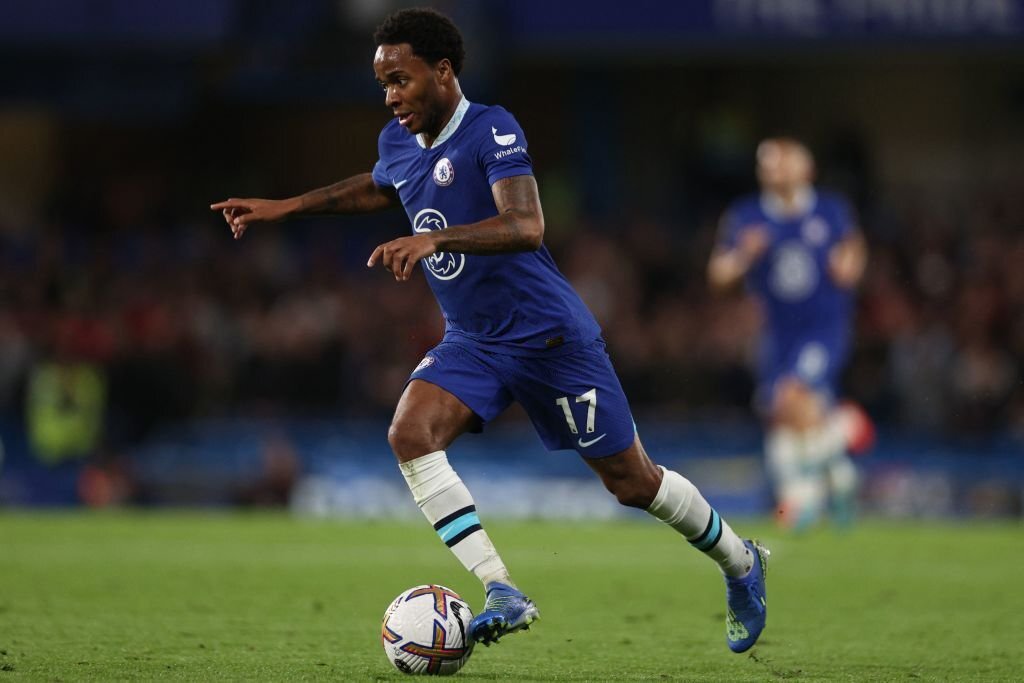 Sterling sẵn sàng đá hậu vệ cánh tại Chelsea 1