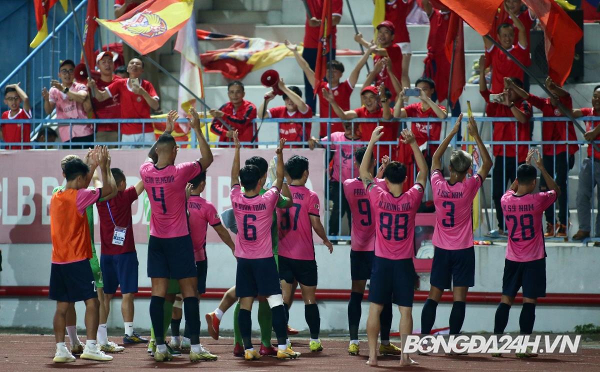 Mất oan penalty, Hải Phòng bị Hà Tĩnh cầm chân trên sân nhà 7