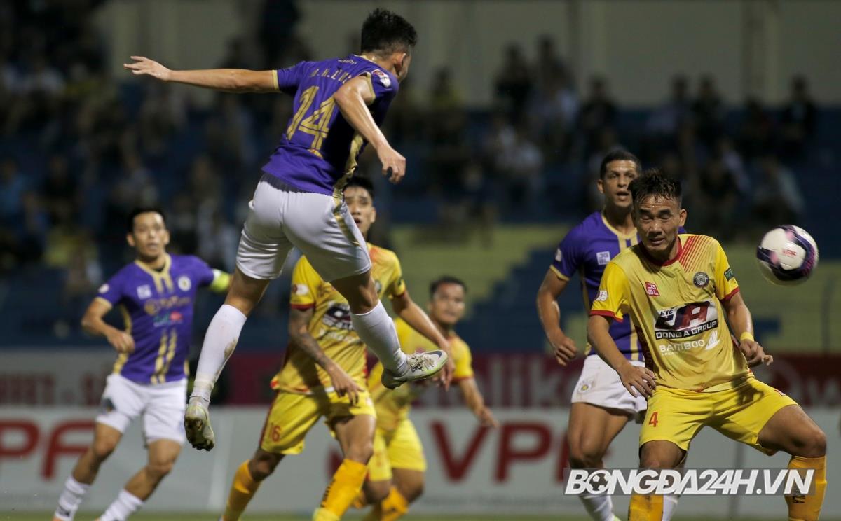 Hà Nội bị cầm hoà bởi pha ghi bàn của sao trẻ lần đầu đá V-League 3
