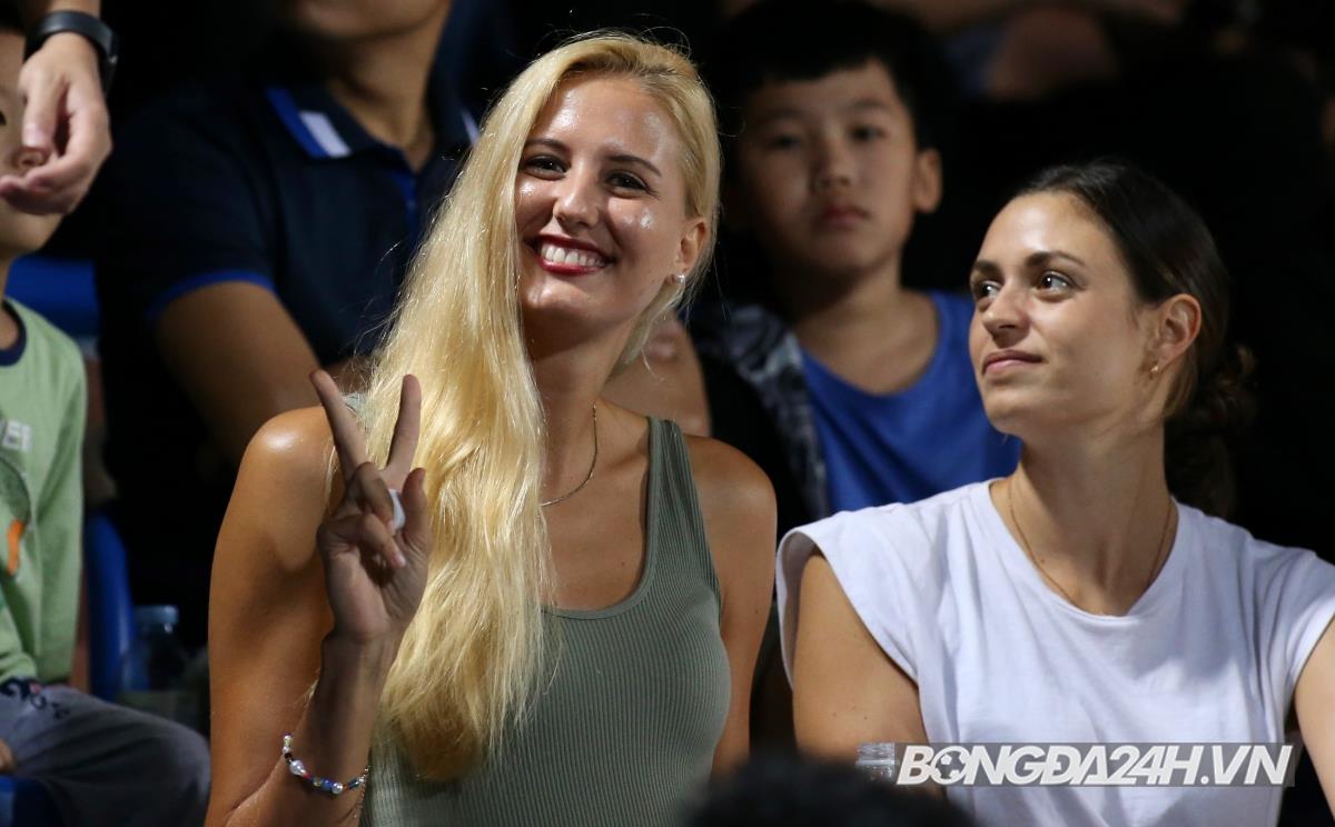 Dàn khách VIP xuất hiện trong trận Hà Nội vs Viettel 2 Dàn khách VIP xuất hiện trong trận Hà Nội vs Viettel 2