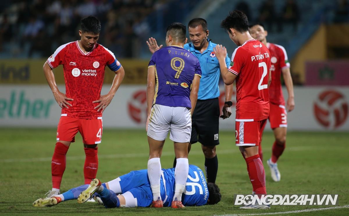 Nỗ lực của Nguyên Mạnh không cản bước được Hà Nội 8