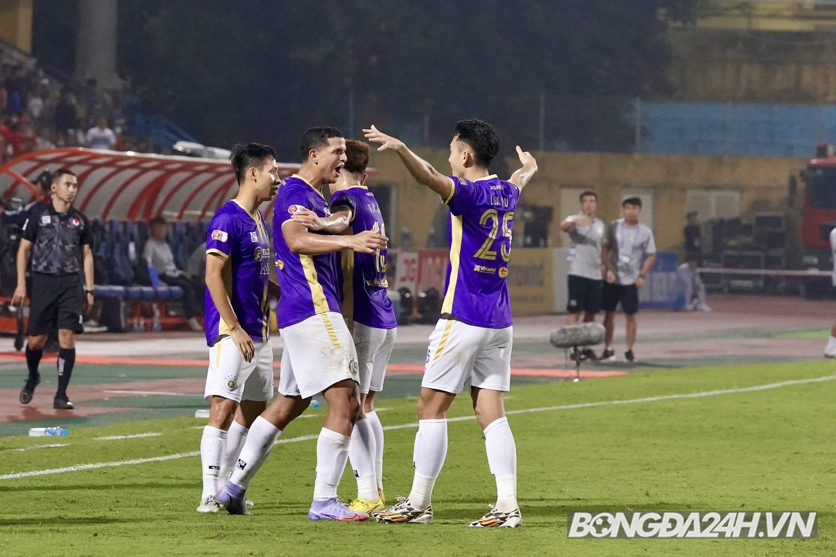Giá trị đội bóng V-League CAHN lọt tốp 4, Hà Nội FC giữ vị trí quán quân 1 Giá trị đội bóng V-League CAHN lọt tốp 4, Hà Nội FC giữ vị trí quán quân 1