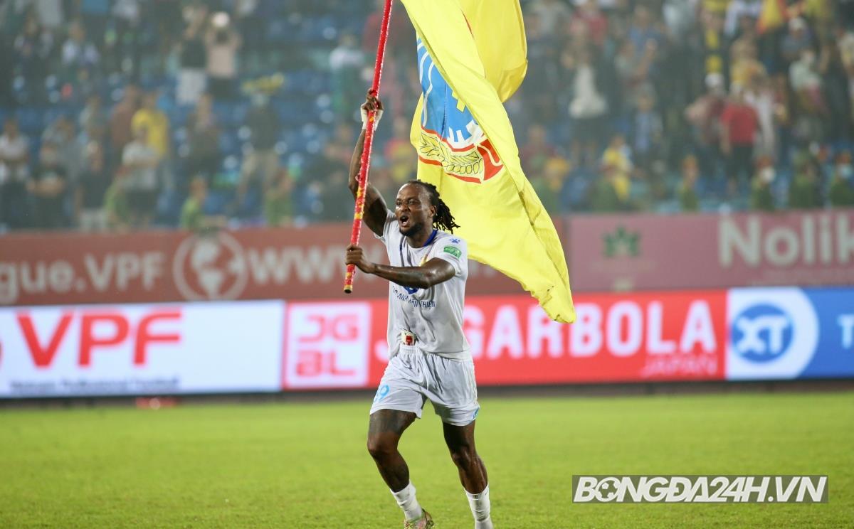 Mansaray Nam dinh vs Sai Gon 13/11