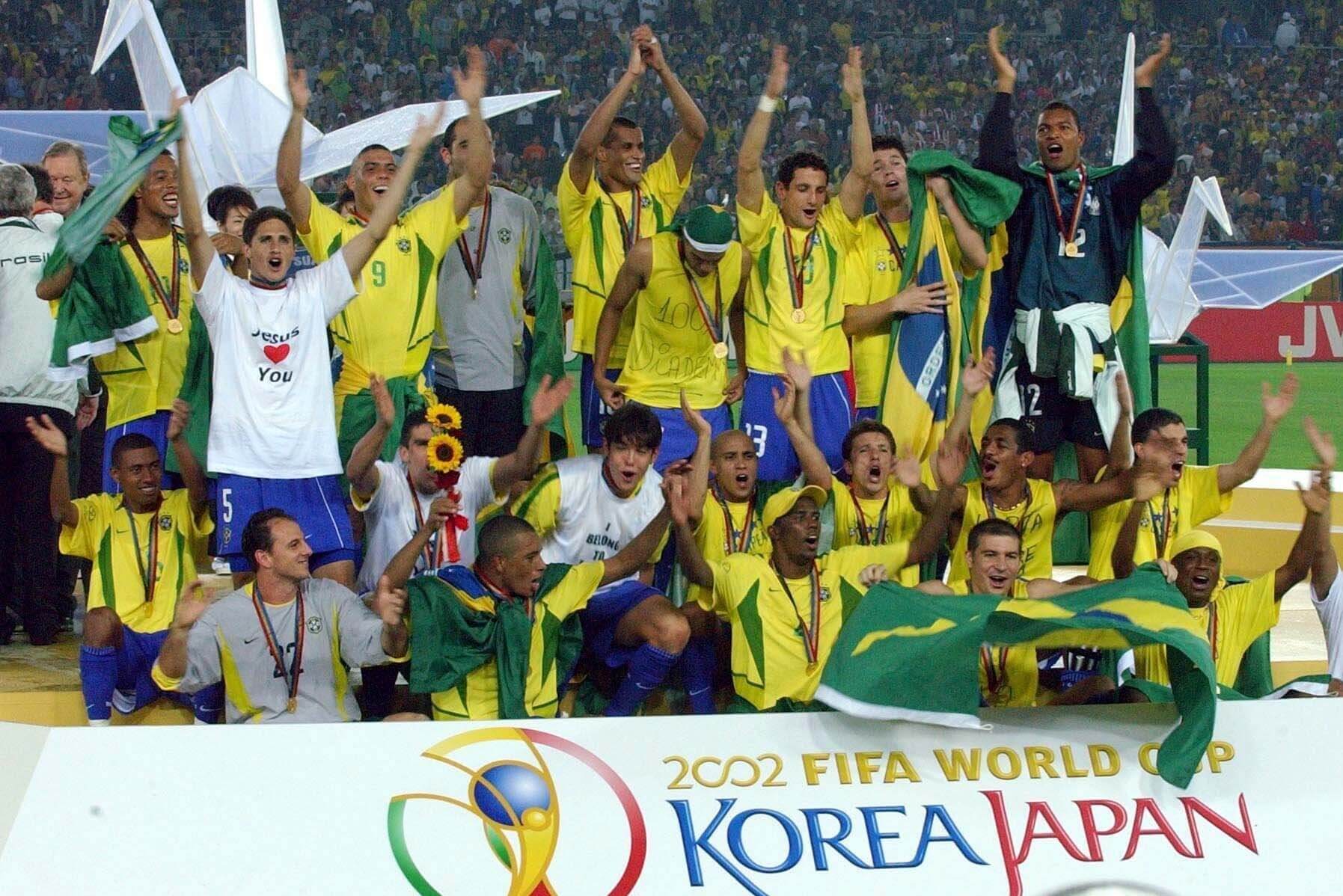 Để vô địch World Cup, hãy tham khảo bài học của người đi trước! 2 Để vô địch World Cup, hãy tham khảo bài học của người đi trước! 2