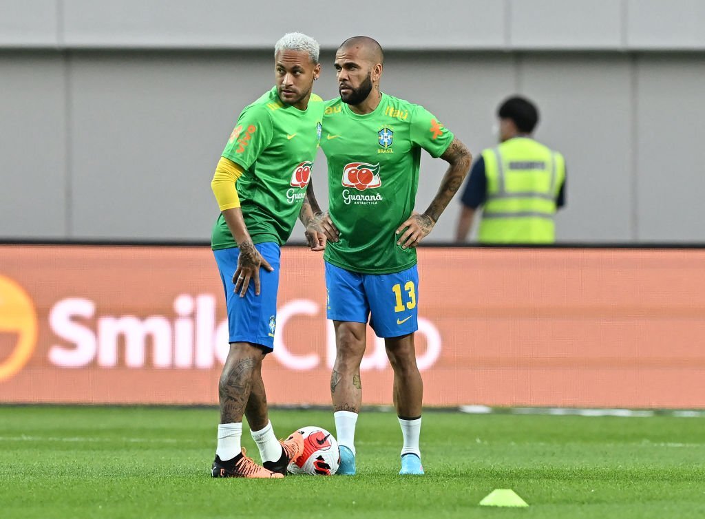 Dani Alves Mọi người luôn muốn Brazil phải vô địch 1 Dani Alves Mọi người luôn muốn Brazil phải vô địch 1