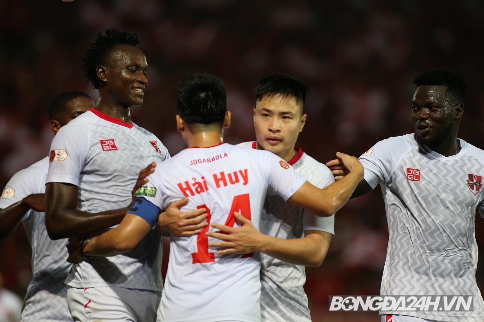 Rimario va Moses Oloya se chia tay Hai Phong FC