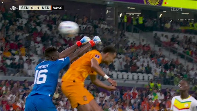 Mendy mắc sai lầm khiến Senegal thua Hà Lan Mendy mac sai lam khien Senegal thua Ha Lan