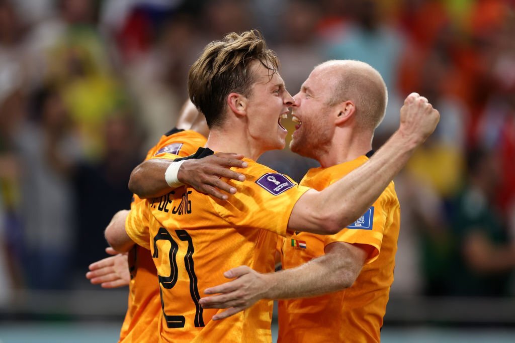 Frenkie De Jong gánh còng lưng tuyến giữa ĐT Hà Lan 1 Frenkie De Jong gánh còng lưng tuyến giữa ĐT Hà Lan 1