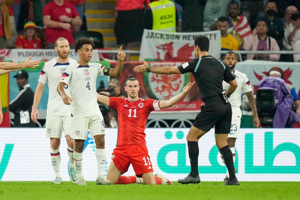 Gareth Bale tạo nên lịch sử cho ĐT Xứ Wales 1