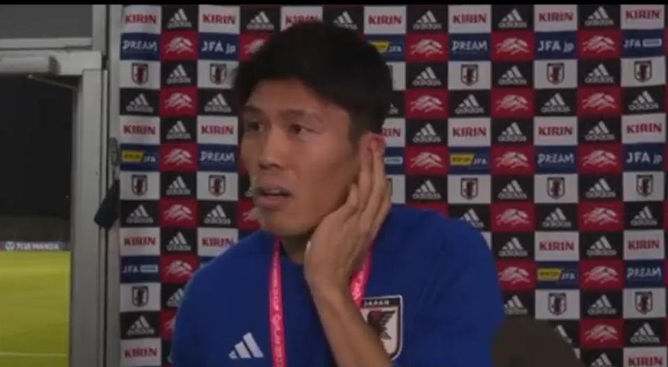 Tomiyasu nhầm lẫn hài hước khi đinh ninh sao Liverpool được dự World Cup 1 Tomiyasu nhầm lẫn hài hước khi đinh ninh sao Liverpool được dự World Cup 1