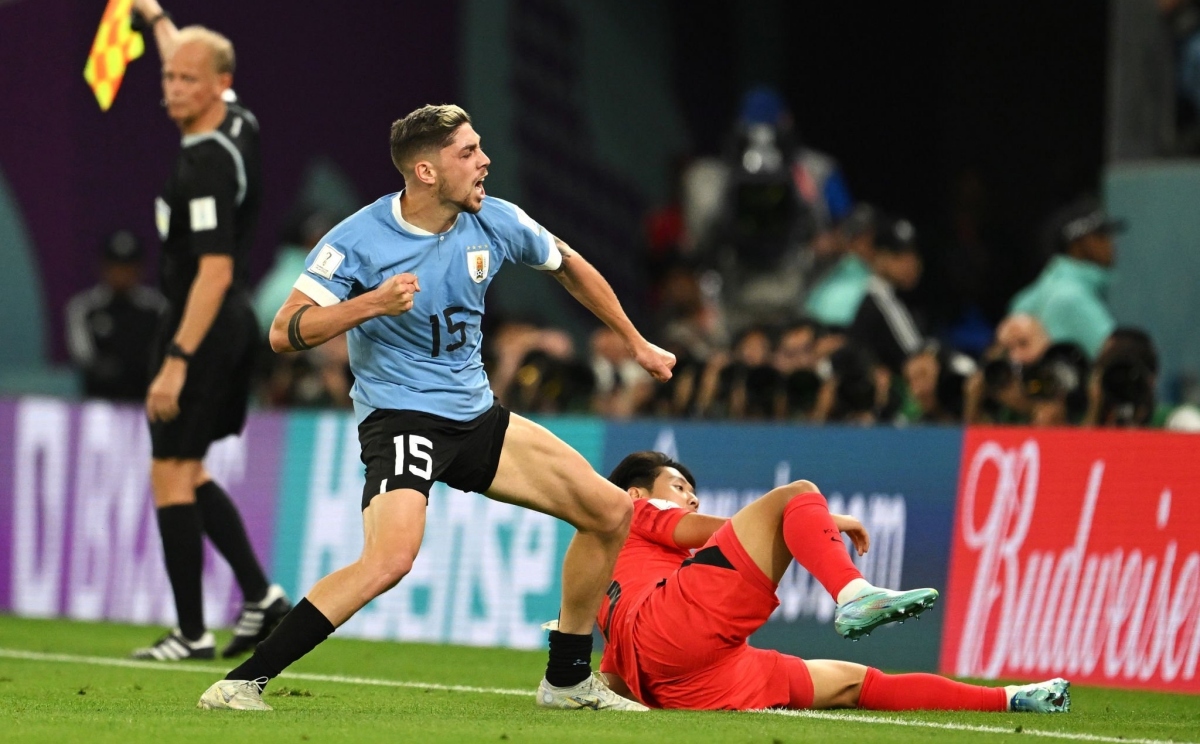 Chim ưng Valverde bất lực trước hàng thủ toàn Kim 7 Chim ưng Valverde bất lực trước hàng thủ toàn Kim 7