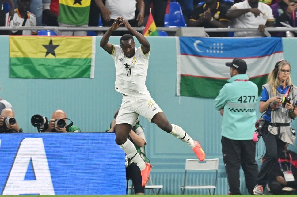 Osman Bukari an mung ban thang theo phong cach cua Ronaldo