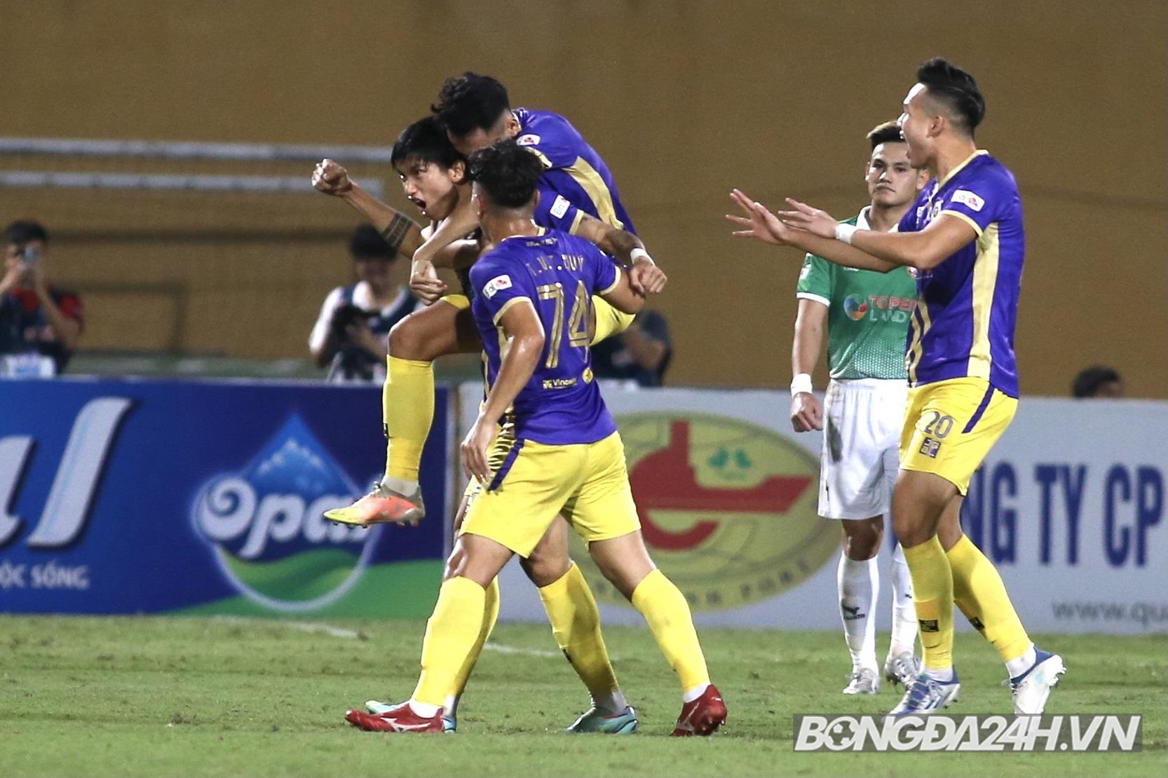 Thấy gì sau trận Hà Nội 2-0 Bình Định 2 Thấy gì sau trận Hà Nội 2-0 Bình Định 2