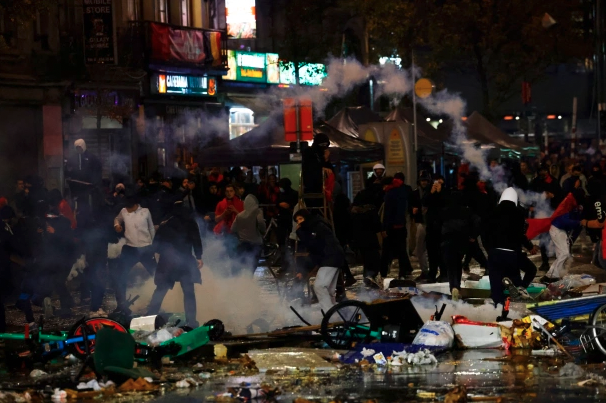 Bạo loạn ở Bỉ khi ĐT quốc gia thua Morocco 2