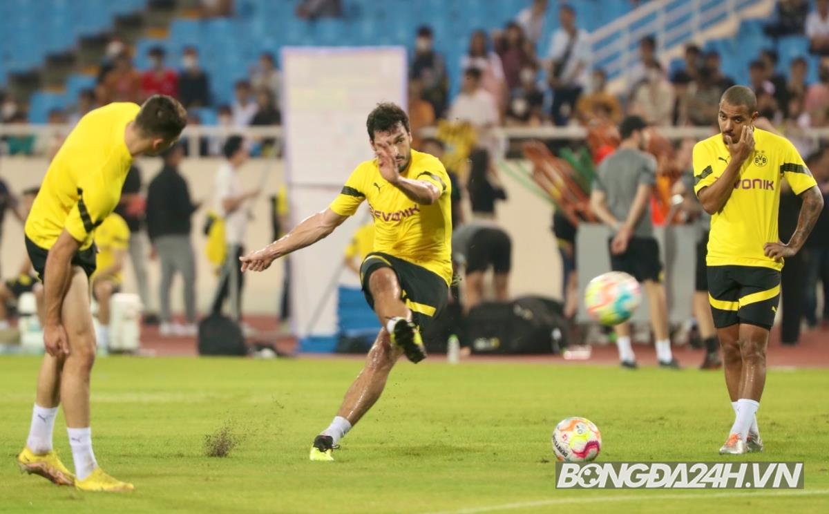 Dortmund làm quen SVĐ Mỹ Đình trước màn chạm trán Việt Nam 5