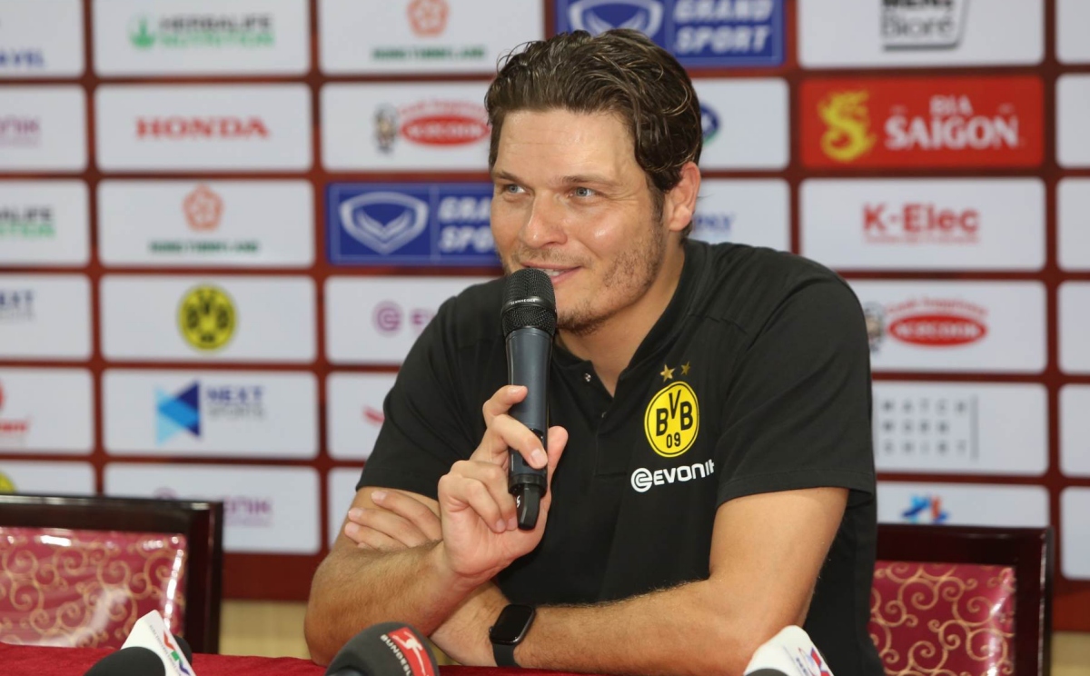 Edin Terzic hop bao sau tran giao huu voi Viet Nam 30/11