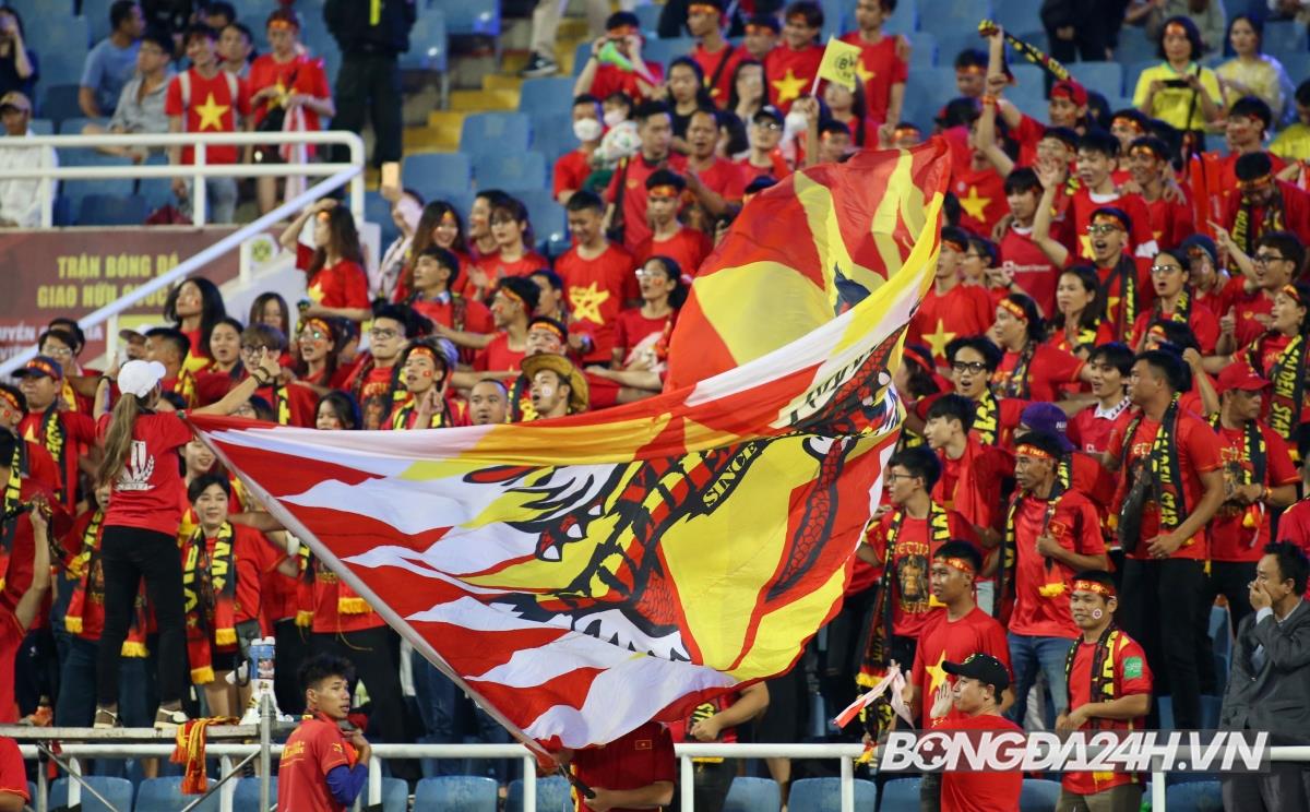 Marco Reus lặng nhìn đồng đội thất bại trước Việt Nam 2