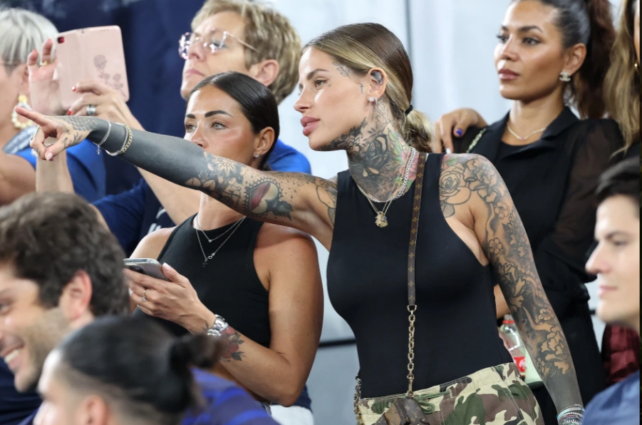 Ngắm nhan sắc bạn gái Theo Hernandez Người đẹp thích hình xăm 4