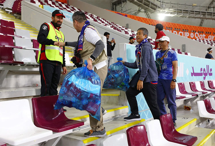 CĐV Nhật Bản gây ấn tượng ở World Cup 2022 3