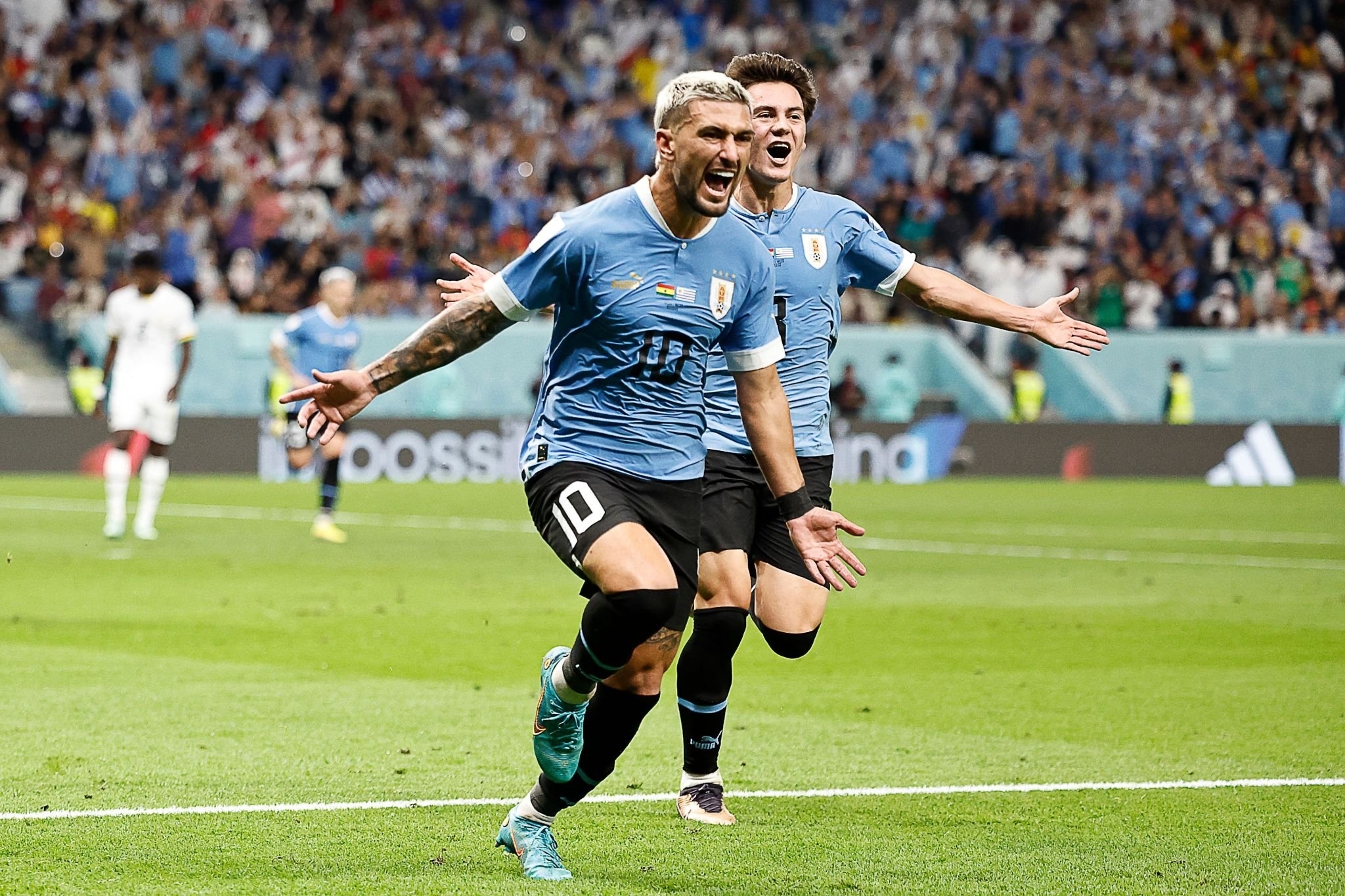 Uruguay bị loại vì quá tin tưởng Bồ 2