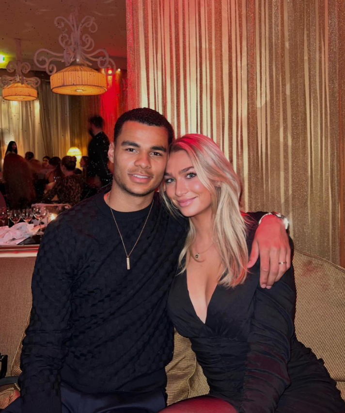 Nhan sắc bạn gái xinh đẹp, nóng bỏng của Cody Gakpo 6