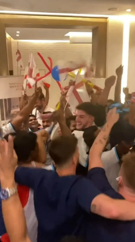 Tuyển Anh quẩy hết cỡ sau chiến thắng trước Senegal 3