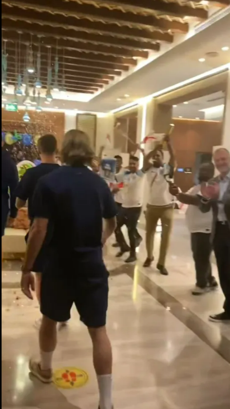 Tuyển Anh quẩy hết cỡ sau chiến thắng trước Senegal 1