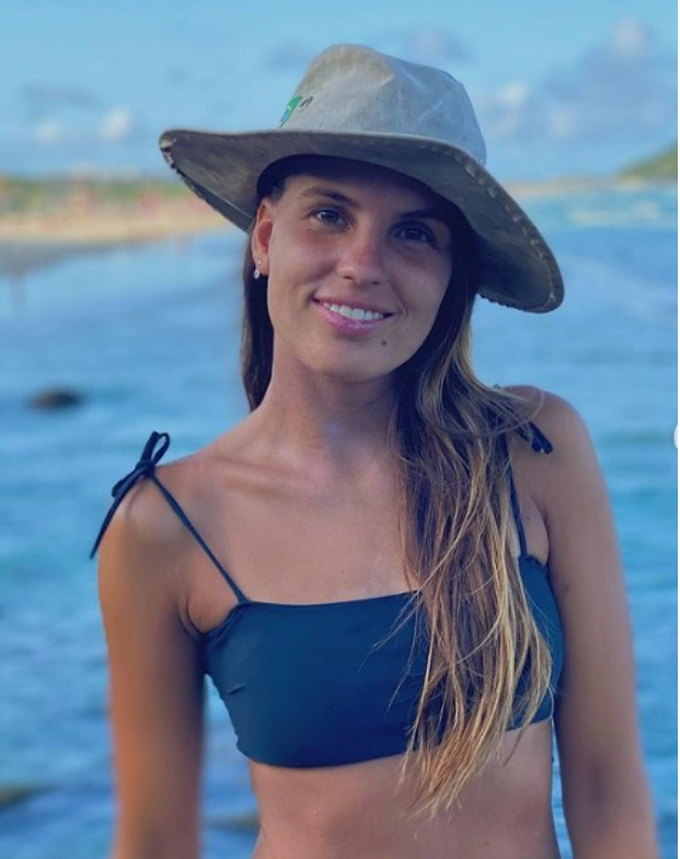 Ngắm nhan sắc nóng bỏng của bạn gái Julian Alvarez 3