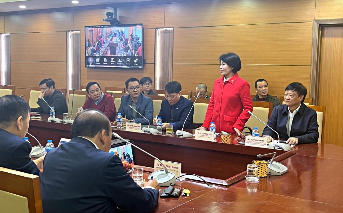 Trải nghiệm ngắm hoàng hôn tại giải chạy OneWay Marathon Cát Bà 2022 1