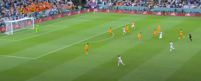 Lionel Messi Pha kiến tạo gợi nhớ Maradona 1990 và hành trình chinh phục chiếc Cúp còn thiếu! 3 Lionel Messi Pha kiến tạo gợi nhớ Maradona 1990 và hành trình chinh phục chiếc Cúp còn thiếu! 3