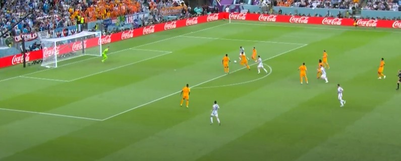 Lionel Messi Pha kiến tạo gợi nhớ Maradona 1990 và hành trình chinh phục chiếc Cúp còn thiếu! 4 Lionel Messi Pha kiến tạo gợi nhớ Maradona 1990 và hành trình chinh phục chiếc Cúp còn thiếu! 4