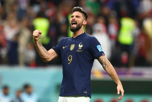 Giroud dự bị trong trận gặp Argentina 1