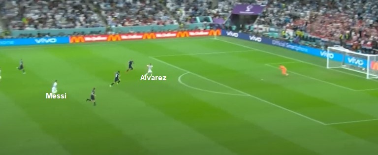 Leo Messi - Julian Alvarez Thiên tài đi bộ và chân chạy can trường 4 Leo Messi - Julian Alvarez Thiên tài đi bộ và chân chạy can trường 4