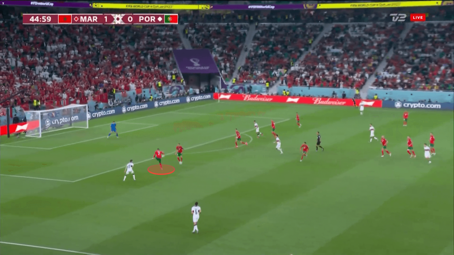 Hakim Ziyech Từ kẻ mắc bệnh ngôi sao tới chú ong cần mẫn trên sân 16 Hakim Ziyech Từ kẻ mắc bệnh ngôi sao tới chú ong cần mẫn trên sân 16